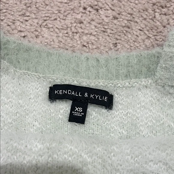 Kendall & Kylie Mint Plaid Knit Crop Top - Picture 3 of 3